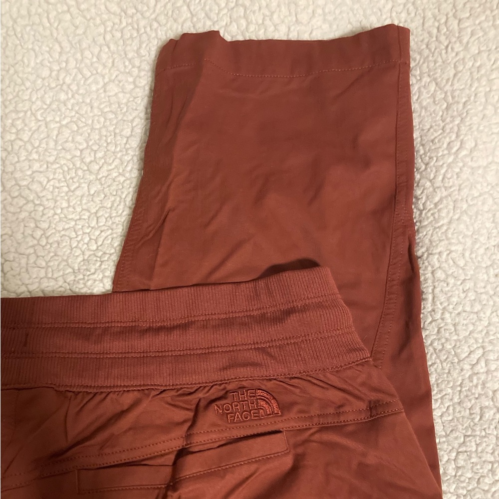 North Face athletic capri